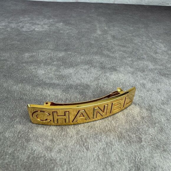Chanel Vintage Logo Embossed Gold Hair Clip Barrette - Picture 2 of 9